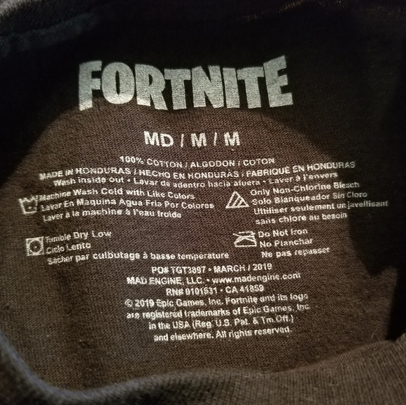 FORTNITE BOYS/GIRLS MEDIUM BLACK SHORT SLEEVE T-SHIRT - Picture 4 of 4